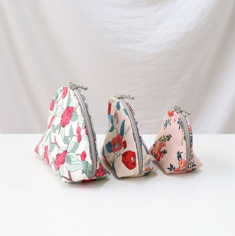 Digital Goods, Sewing Patterns, Dumpling Pouch PDF Pattern / Dumpling Zipper Pouch / Sewing Tutorial